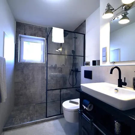 Schoenezeit-bingen شقة بينجين ام راين